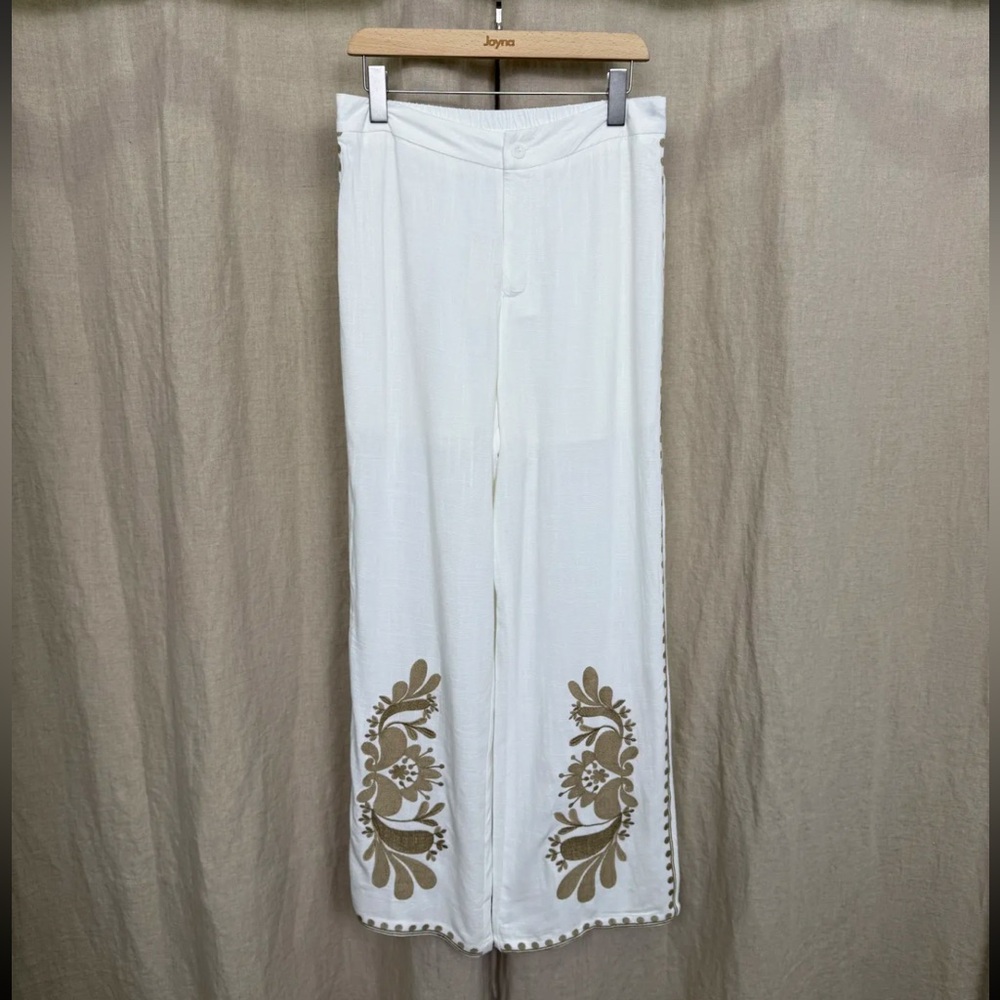 MADE IN ITALY White Pants with Brown Floral Embroidery
